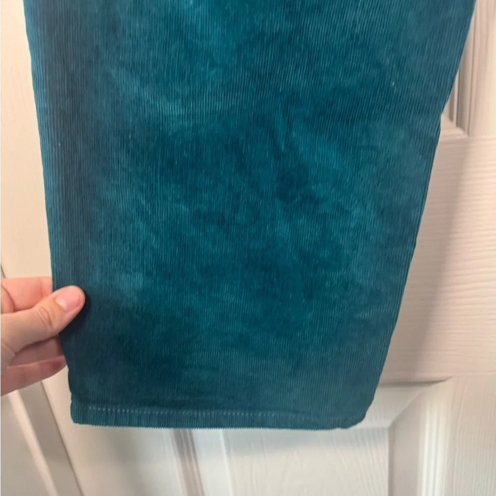 Silver Jeans Co Teal Highly Desirable Straight Corduroy Pants Womens Size 30